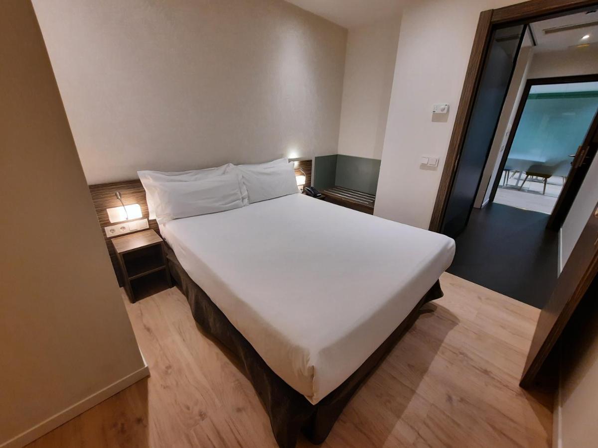 Hellosky Air Rooms Madrid Buitenkant foto