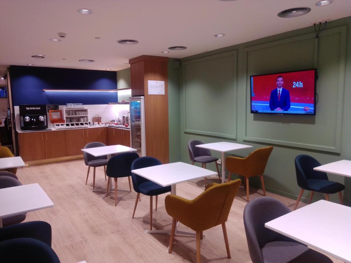 Hellosky Air Rooms Madrid Buitenkant foto